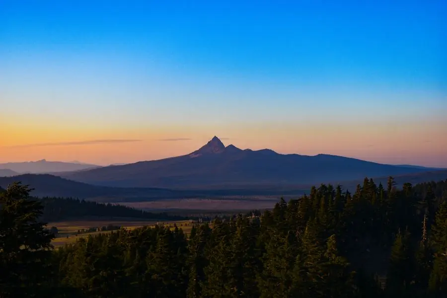 Broken Top at sunset, Oregon