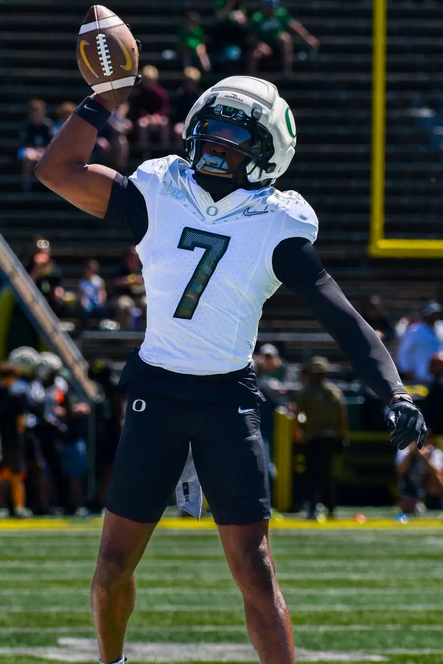 Oregon Ducks quarterback throwing a pass