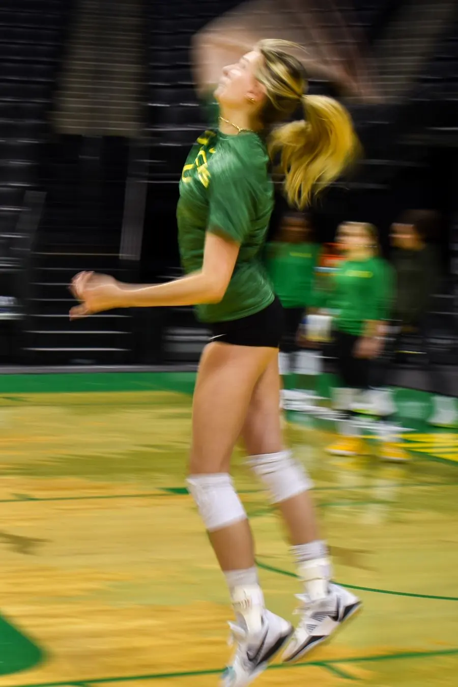 Oregon Ducks softball catcher's throw to second base
